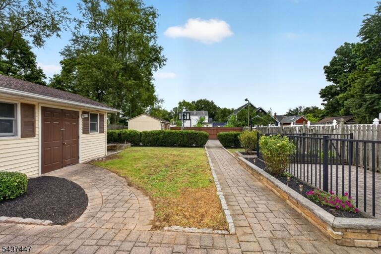 Property listing MLS 4049152 photo 22