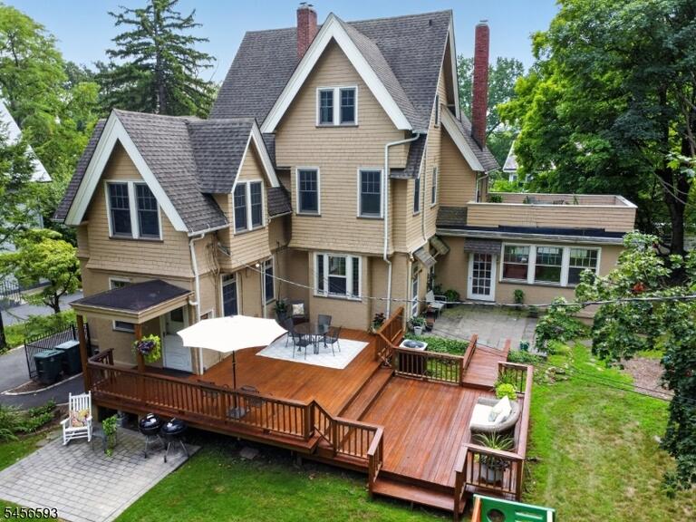 Property listing MLS 4049221 photo 3