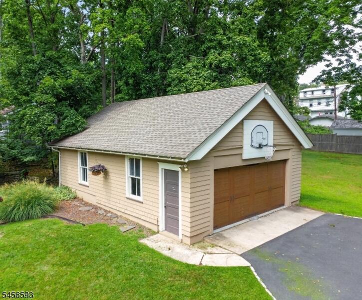 Property listing MLS 4049221 photo 5