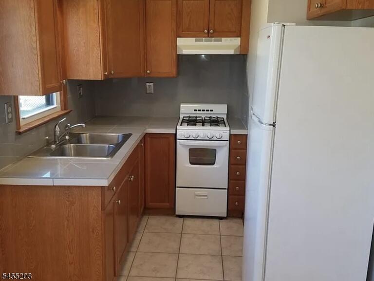 Property listing MLS 4049308 photo 10