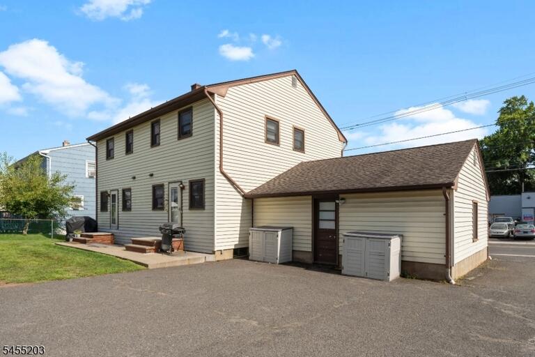 Property listing MLS 4049308 photo 5
