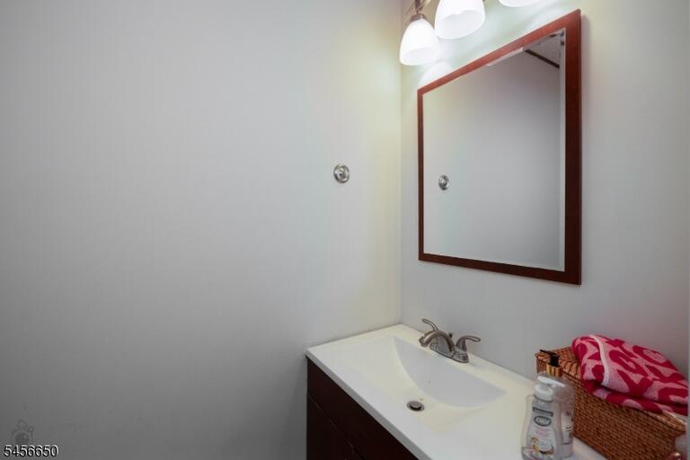 Property listing MLS 4049311 photo 8