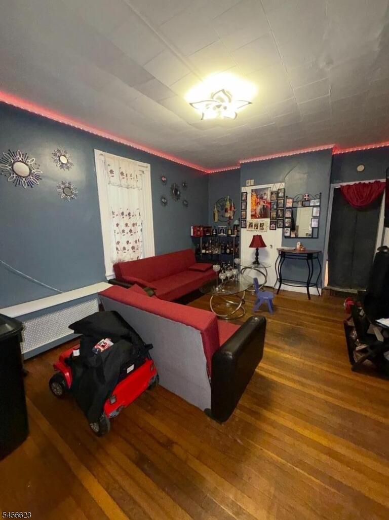 Property listing MLS 4049336 photo 3
