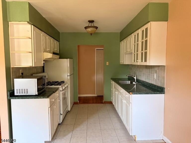 Property listing MLS 4049357 photo 1