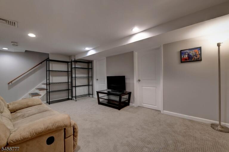Property listing MLS 4049370 photo 17