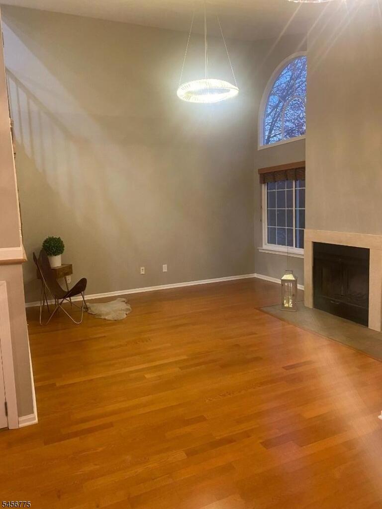 Property listing MLS 4049372 photo 4