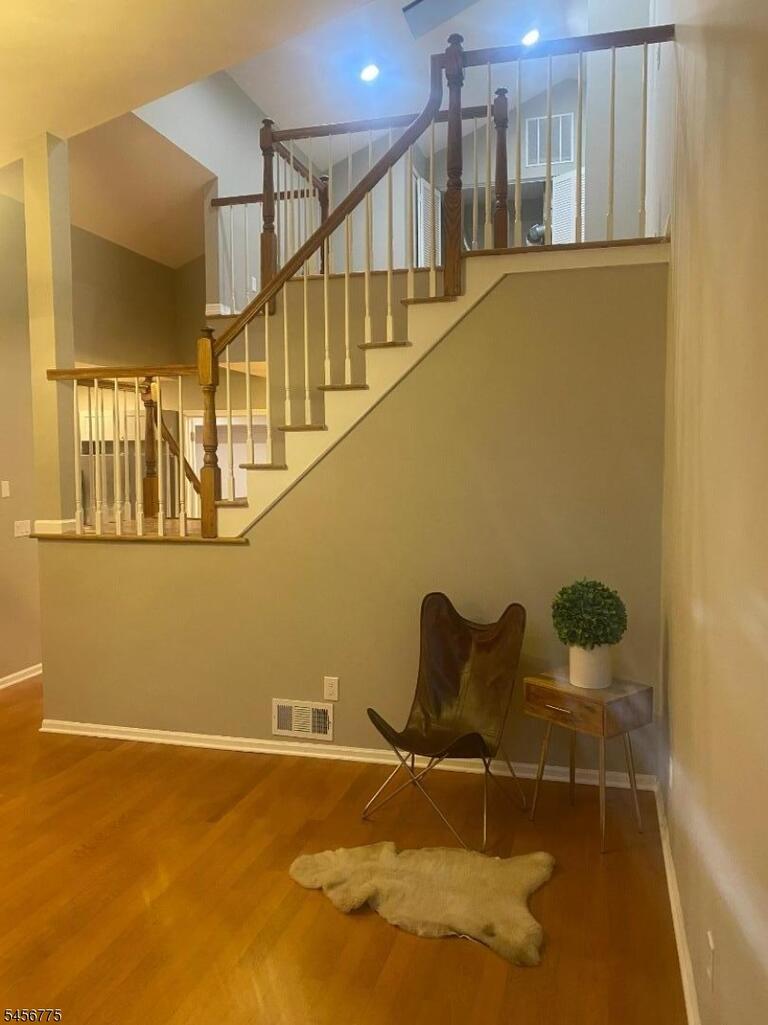 Property listing MLS 4049372 photo 6