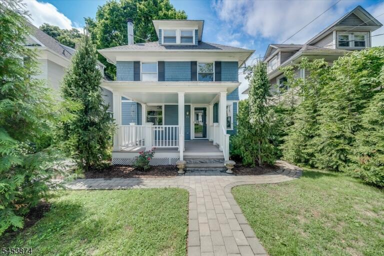 Property listing MLS 4049404 photo 1