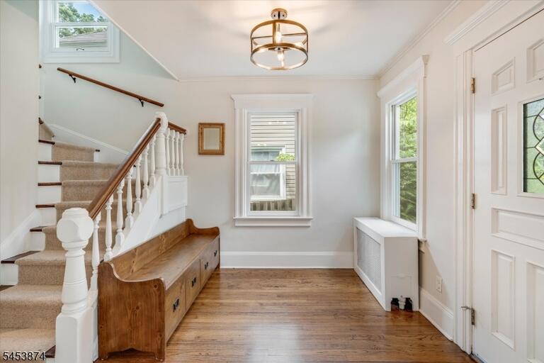 Property listing MLS 4049404 photo 3