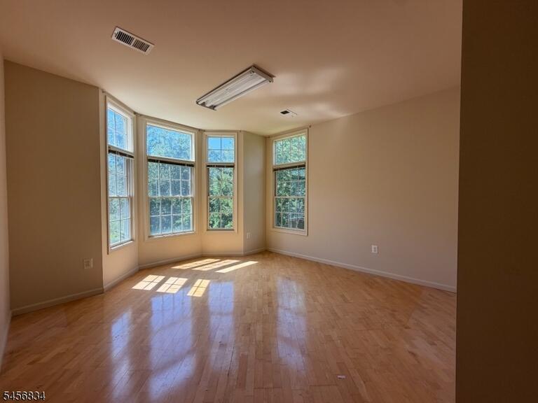 Property listing MLS 4049422 photo 6