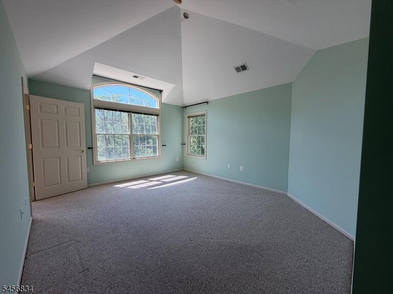 Property listing MLS 4049422 photo 9