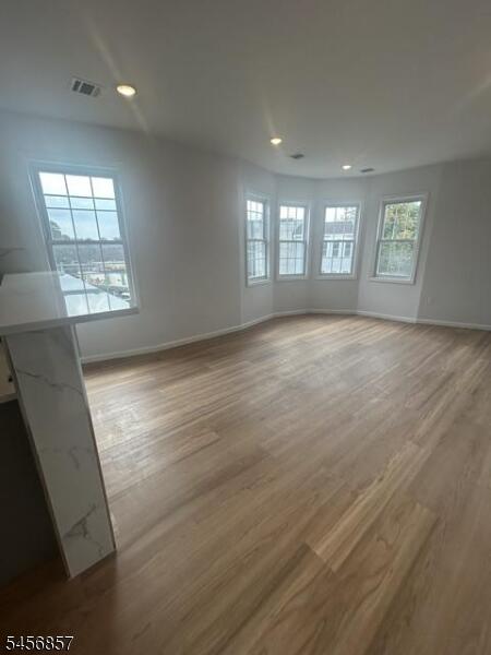 Property listing MLS 4049436 photo 3