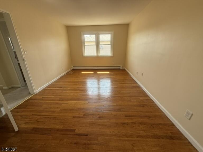 Property listing MLS 4049440 photo 2