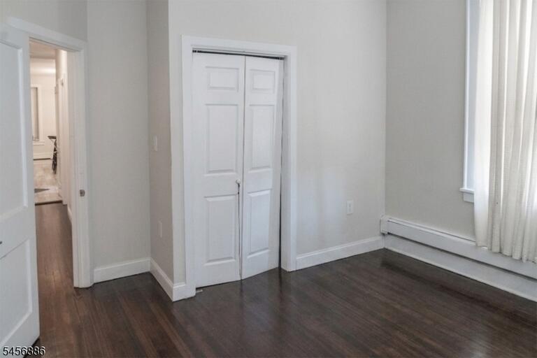 Property listing MLS 4049461 photo 10