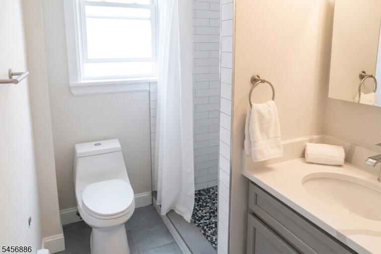 Property listing MLS 4049461 photo 6