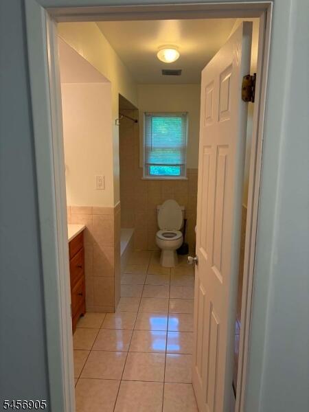 Property listing MLS 4049475 photo 3