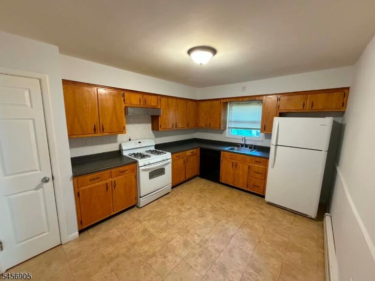 Property listing MLS 4049475 photo 7