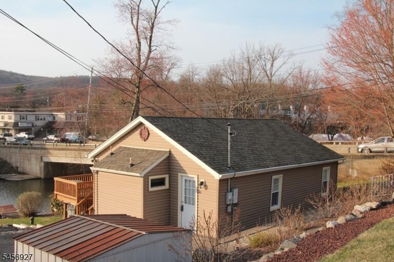 Property listing MLS 4049498 photo 14