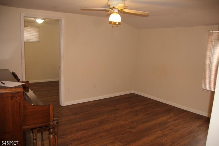 Property listing MLS 4049498 photo 8
