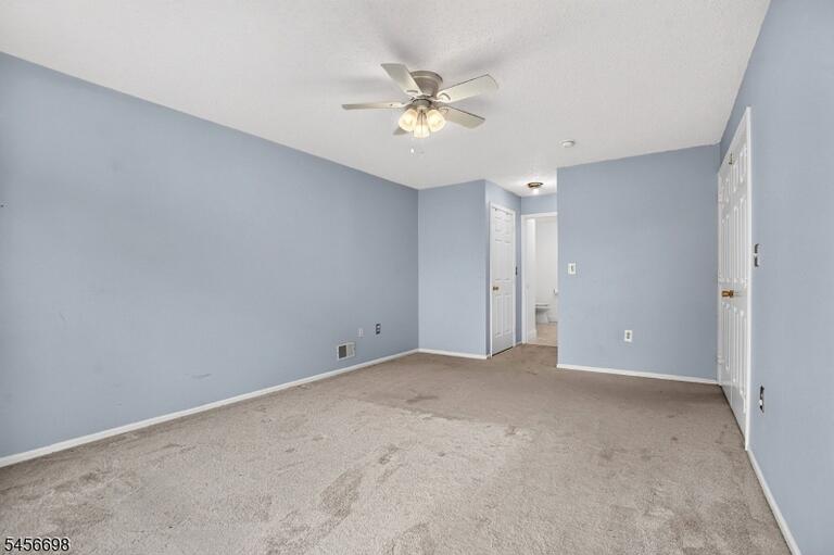 Property listing MLS 4049521 photo 11