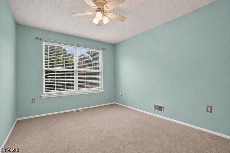 Property listing MLS 4049521 photo 19