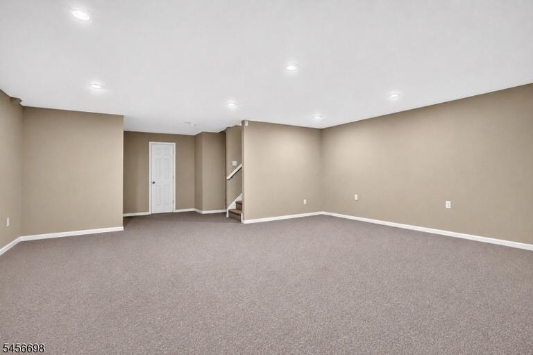 Property listing MLS 4049521 photo 23
