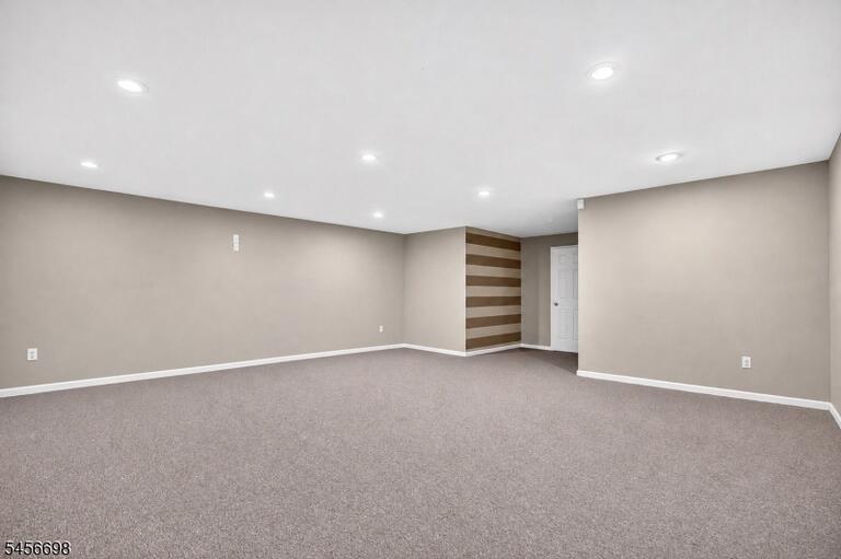 Property listing MLS 4049521 photo 24