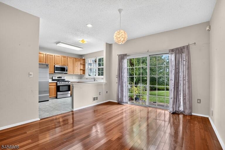 Property listing MLS 4049521 photo 6