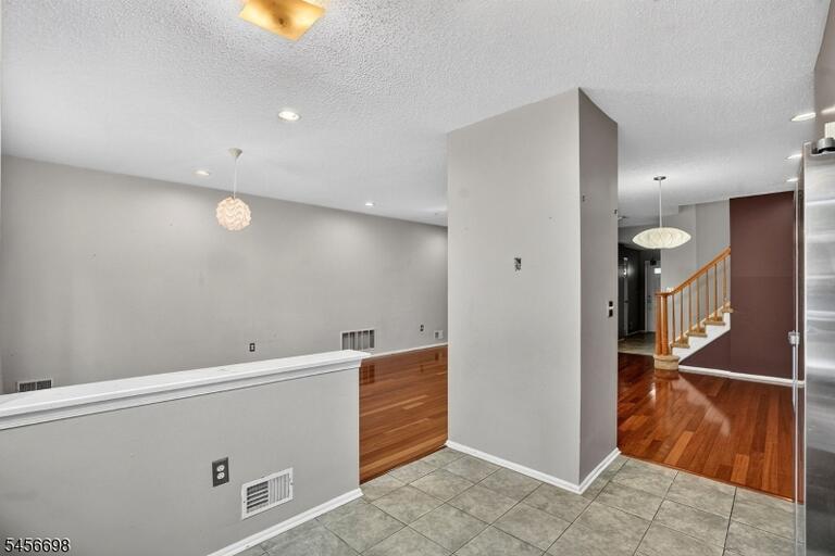 Property listing MLS 4049521 photo 8