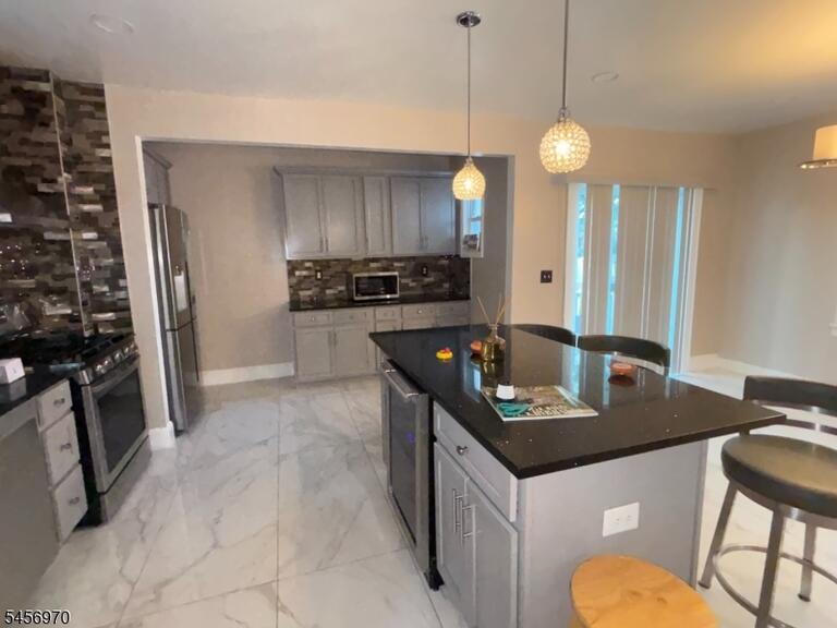 Property listing MLS 4049545 photo 13