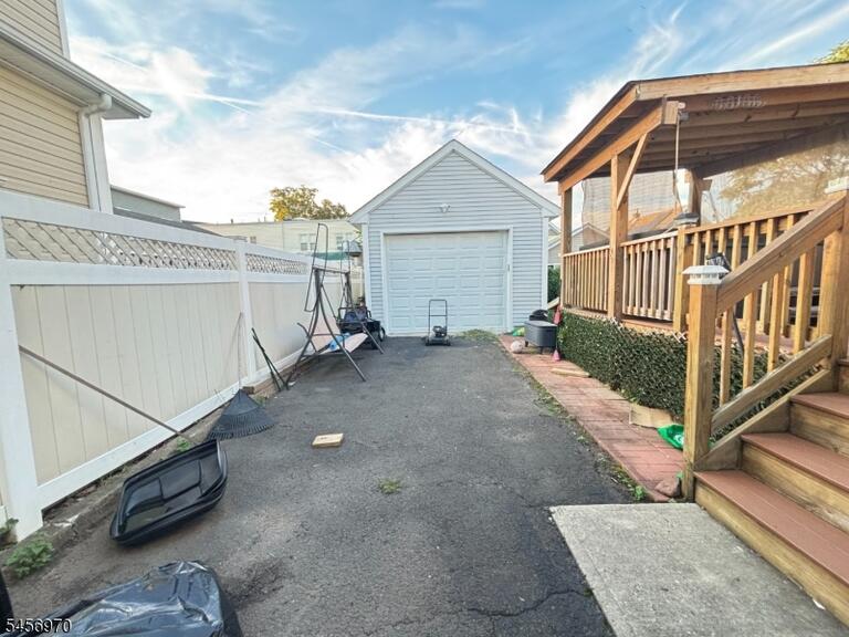 Property listing MLS 4049545 photo 3