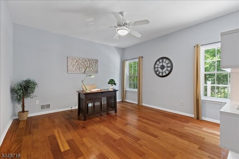 Property listing MLS 4049548 photo 12