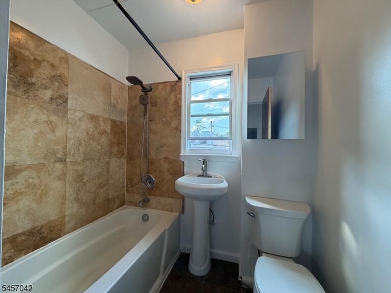 Property listing MLS 4049591 photo 10