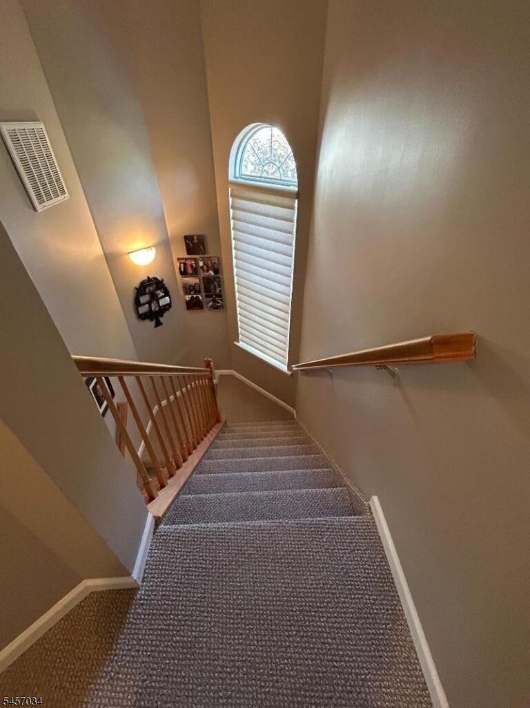 Property listing MLS 4049646 photo 10