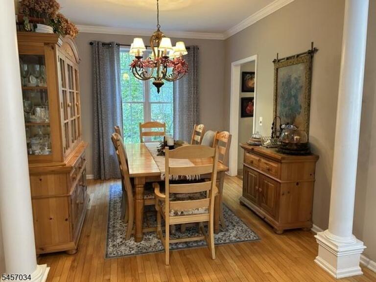 Property listing MLS 4049646 photo 4