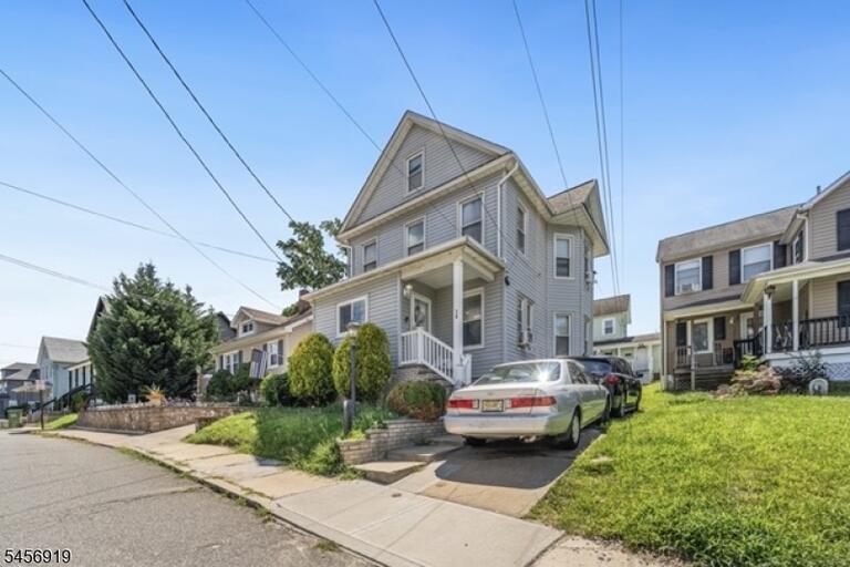 Property listing MLS 4049660 photo 3