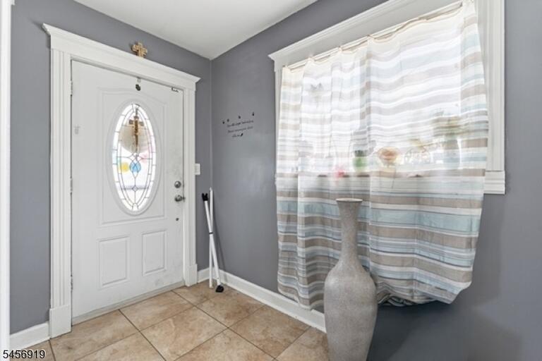 Property listing MLS 4049660 photo 6