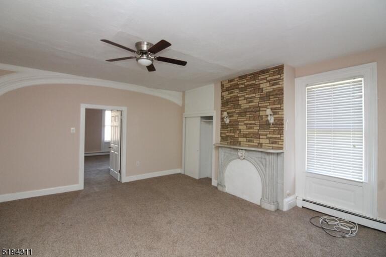 Property listing MLS 4049693 photo 6
