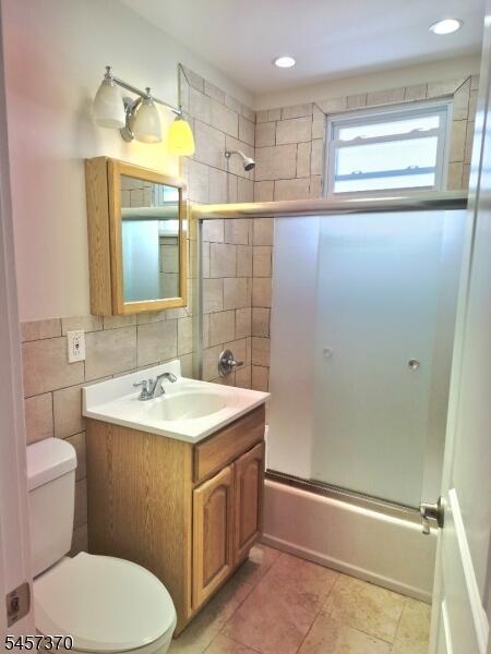 Property listing MLS 4049780 photo 2