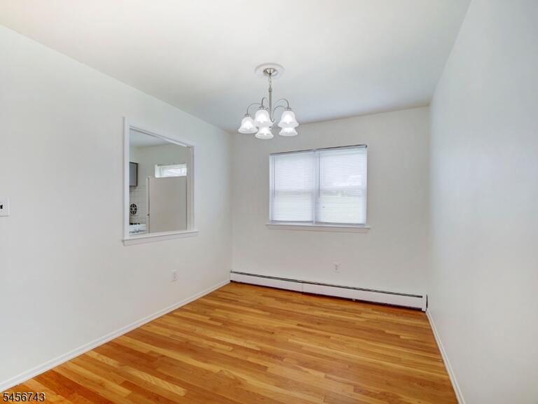 Property listing MLS 4049796 photo 10