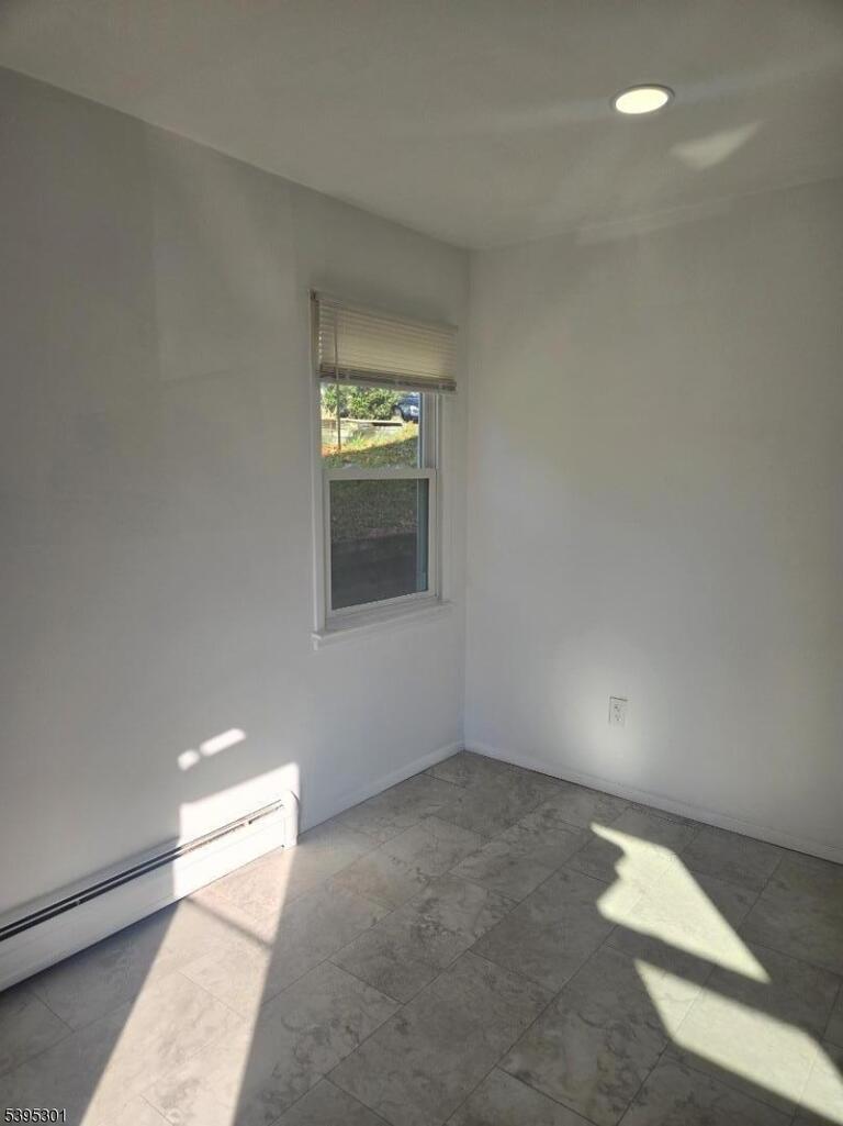 Property listing MLS 4049801 photo 15