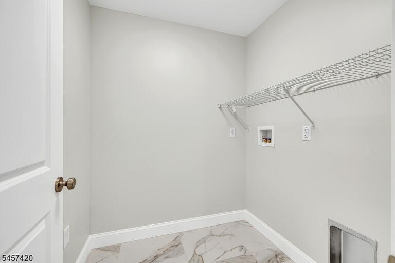 Property listing MLS 4049825 photo 17