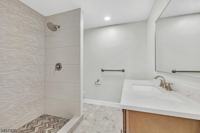 Property listing MLS 4049825 photo 27