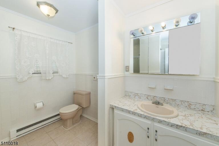 Property listing MLS 4049830 photo 9