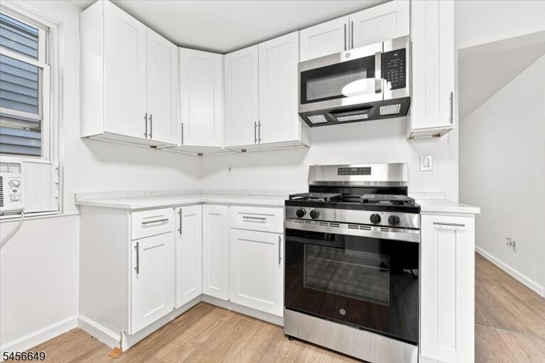 Property listing MLS 4049865 photo 17