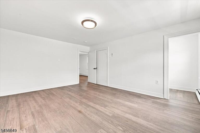 Property listing MLS 4049865 photo 22