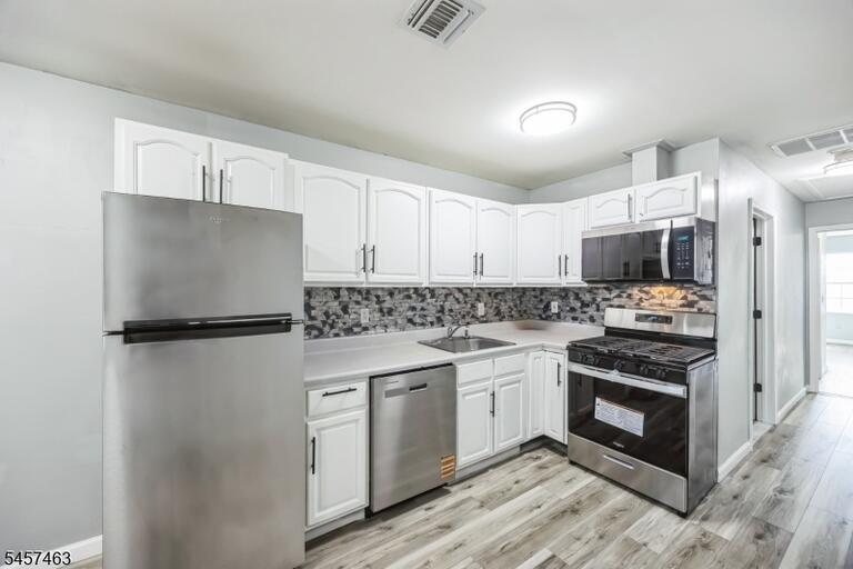 Property listing MLS 4049869 photo 1