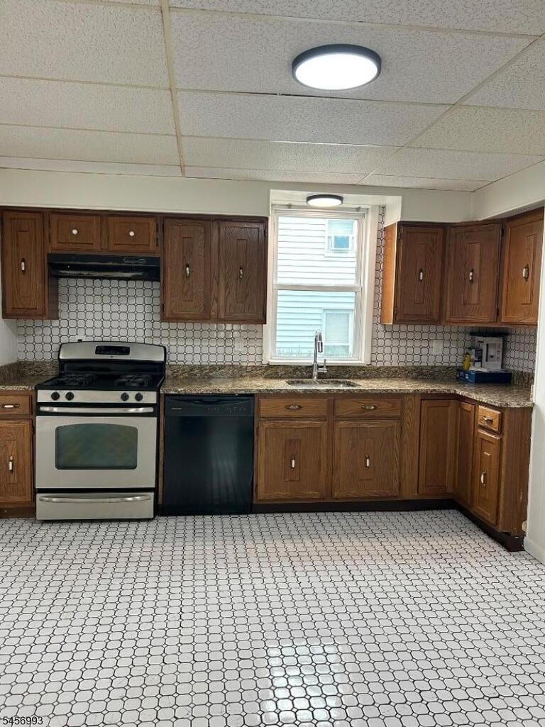 Property listing MLS 4049896 photo 9