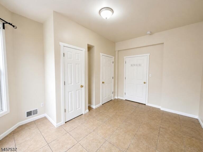 Property listing MLS 4049921 photo 7