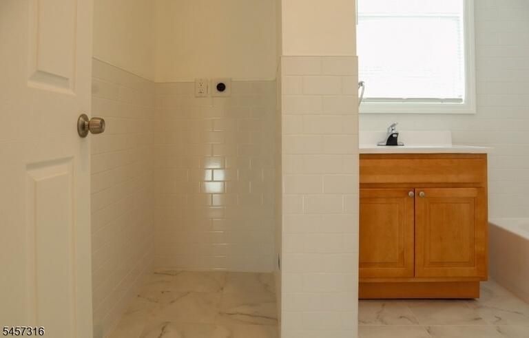 Property listing MLS 4049966 photo 8